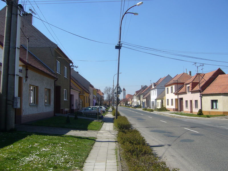 Soubor:Louka HO hlavní ulice2.JPG