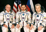 Soyuz TM-32 crew.jpg