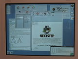 NEXTSTEP verze 3.3 na počítači HP 9000 712/60.