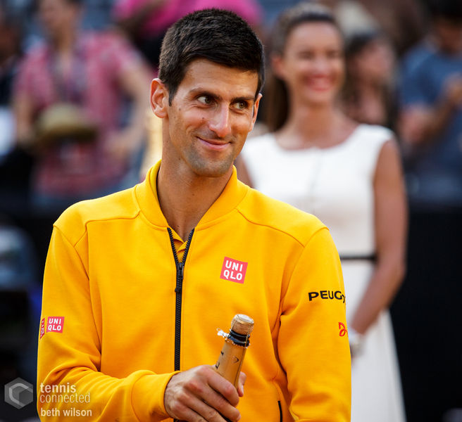 Soubor:Novak Djokovic defeated Roger Federer-2015-Flickr2.jpg