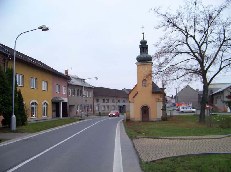 Soubor:Olomouc-Nedvězí, Jilemnického, kaple.jpg