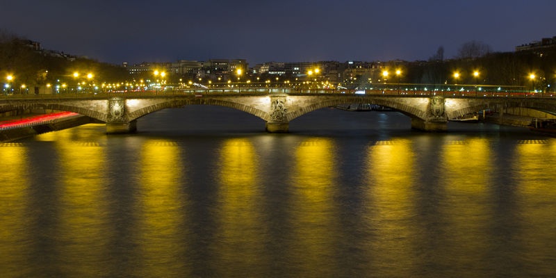 Soubor:Pont des Invalides - 01.jpg