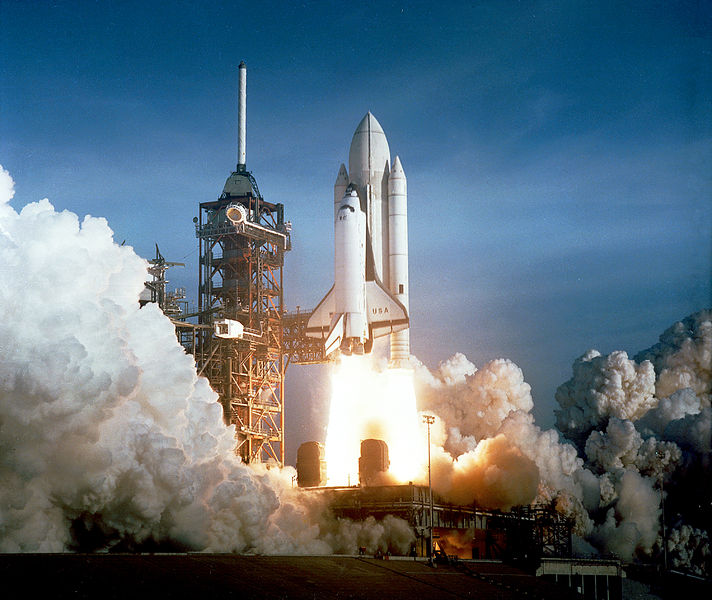 Soubor:Space Shuttle Columbia launching.jpg