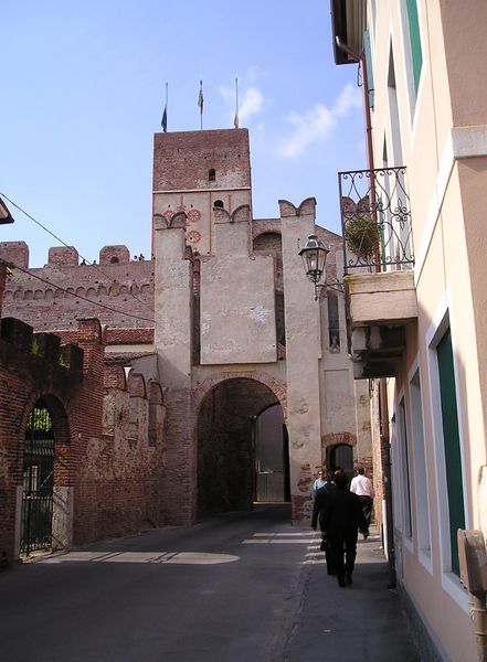 Soubor:Cittadella-Porte Bassanesi.jpg