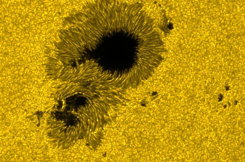 Soubor:172197main NASA Flare Gband lg-withouttext.jpg