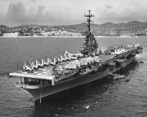 USS Lake Champlain v 1957 ve Francii.
