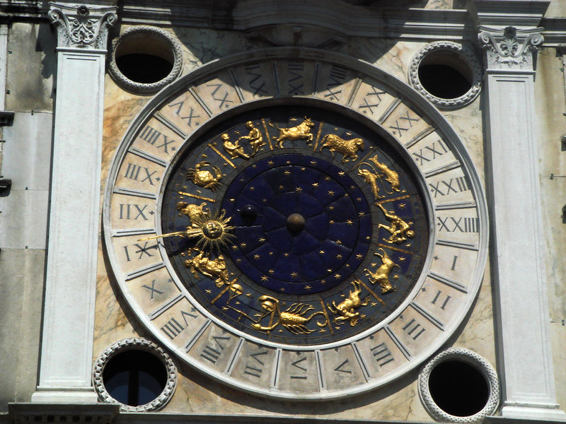 Soubor:7044 - Venezia - P.zza S. Marco - Torre dell'orologio - Foto Giovanni Dall'Orto, 12-Aug-2007.jpg