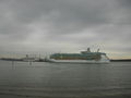 "Freedom Of The Seas" approaching Southampton - geograph.org.uk - 347353.jpg