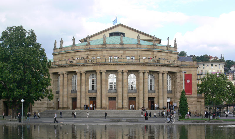 Soubor:Stuttgart Staatsoper.jpg