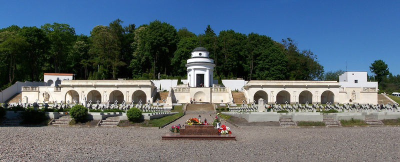 Soubor:Lwów - Cmentarz Orląt Lwowskich 01 Ed1.jpg
