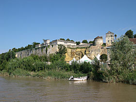 Bourg-sur-Gironde-Flickr.jpg
