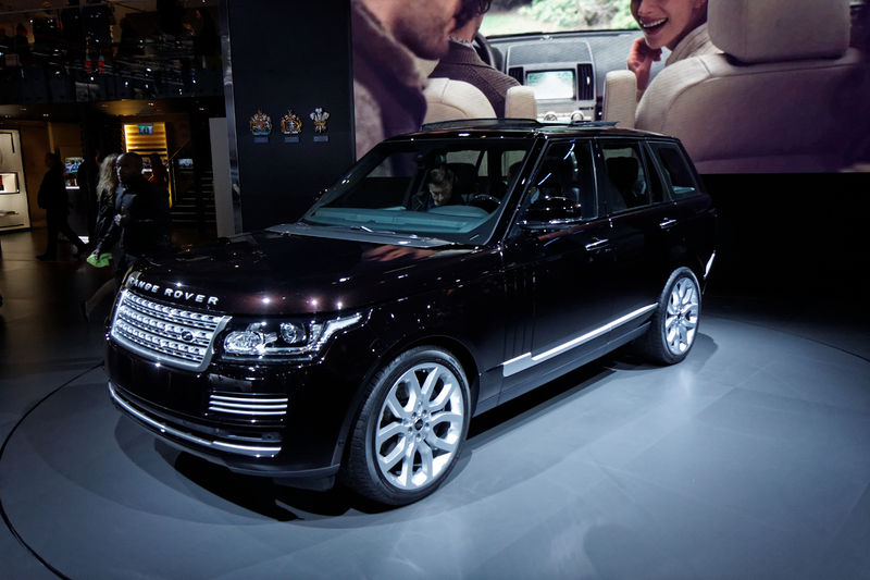 Soubor:Land Rover - Range Rover - Mondial de l'Automobile de Paris 2012 - 013.jpg