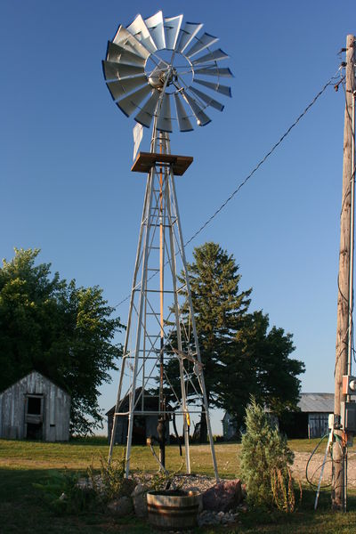 Soubor:Water Pumping Windmill.jpg