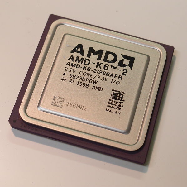 Soubor:AMD K6-2 266 MHz-Flickr.jpg