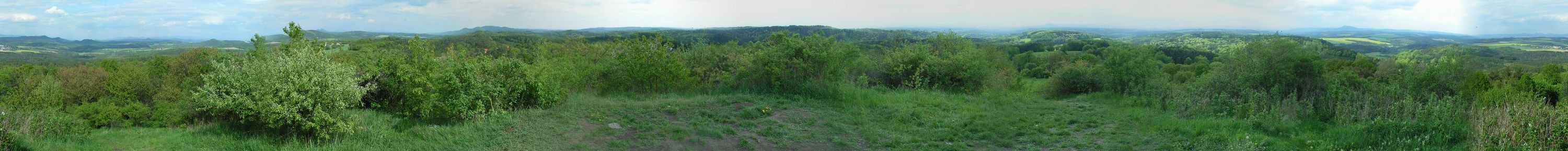 Panorama vrcholu Kokořínska