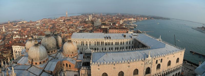 Soubor:Venice panorama from the campanile.jpg