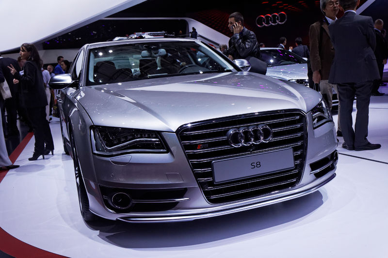 Soubor:Audi - S8 - Mondial de l'Automobile de Paris 2012 - 202.jpg