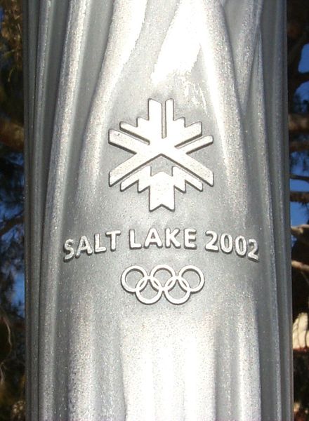 Soubor:Salt Lake 2002 torch cu.jpg