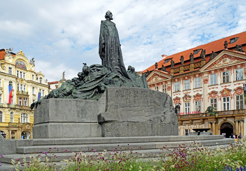 Soubor:Czech-04005-Jan Hus-DJFlickr.jpg