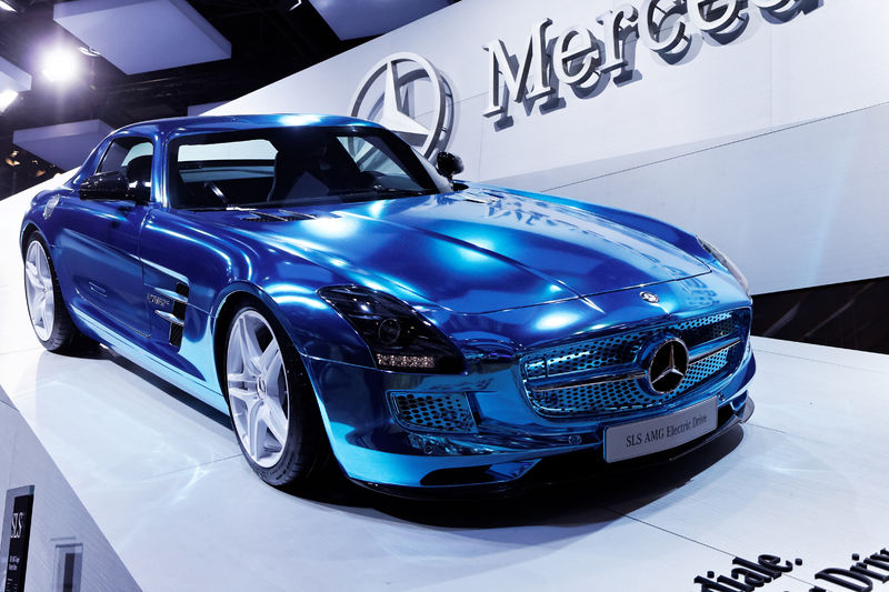 Soubor:Mercedes - SLS AMG Electric drive - Mondial de l'Automobile de Paris 2012 - 001.jpg