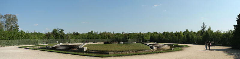 Soubor:Parc de Versailles, Bosquet de l'Obélisque, vue générale.jpg