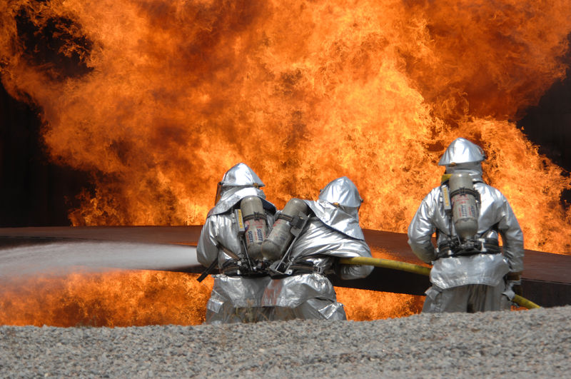 Soubor:Firefighting exercise.jpg