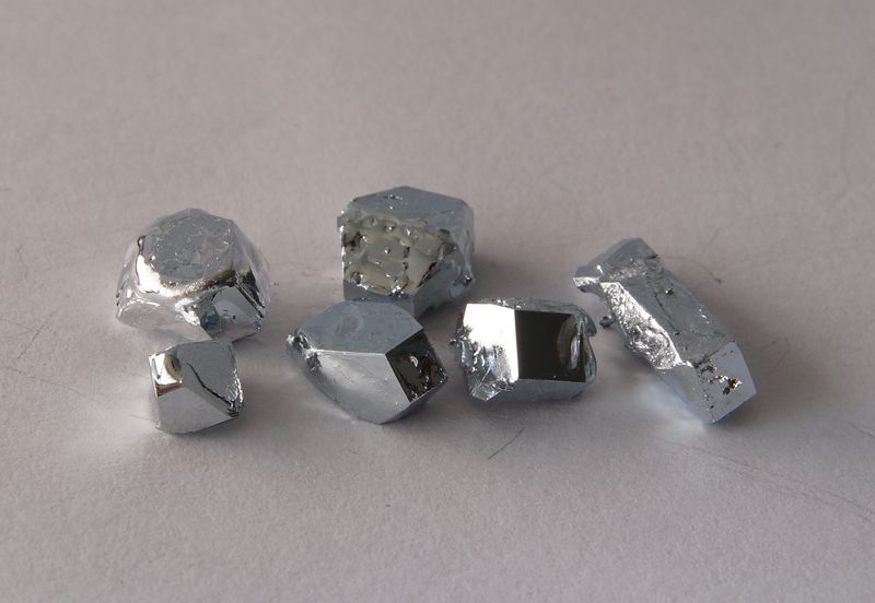 Soubor:Gallium crystals 1.JPG