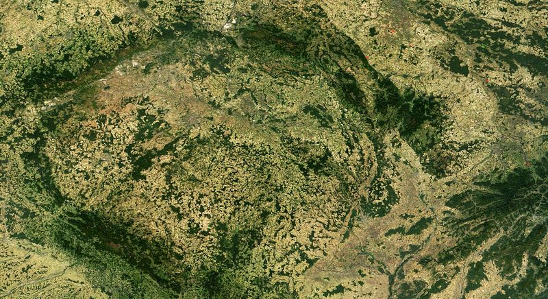 Soubor:Satellite image of Czech Republic in September 2003.jpg