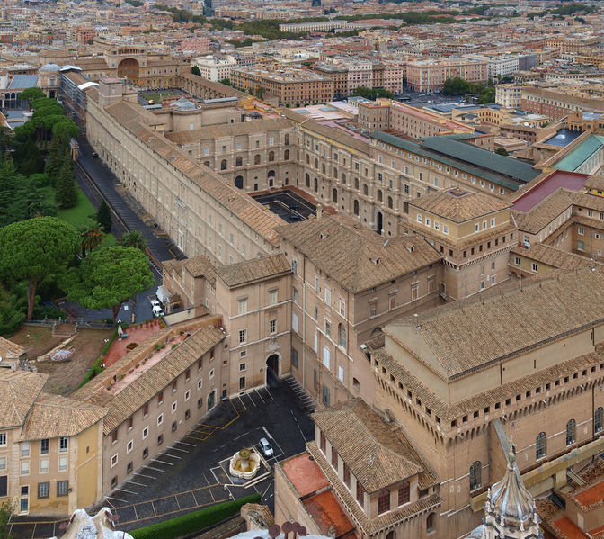 Soubor:Museums in the Vatican City.jpg