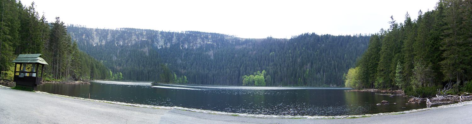 Panorama Černého jezera