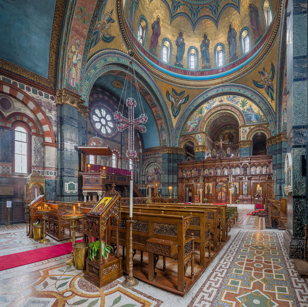 Soubor:St Sophia's Greek Orthodox Cathedral Interior 1, London, UK - Diliff.jpg
