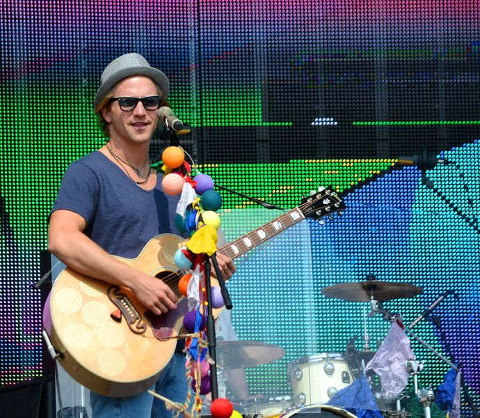 Soubor:Tomáš Klus 2014.jpg