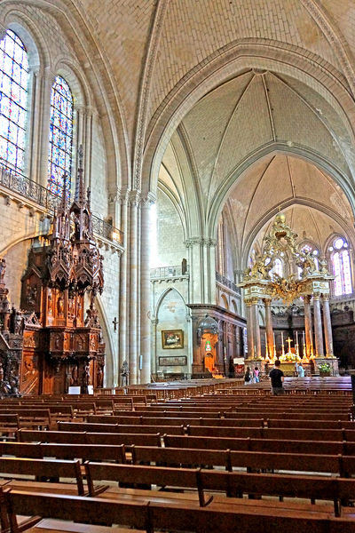 Soubor:France-001385-Inside Saint-Maurice Cathedral-DJFlickr.jpg