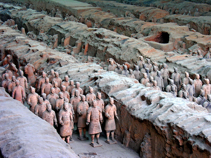 Soubor:China-7154-Terracotta Army-DJFlickr.jpg