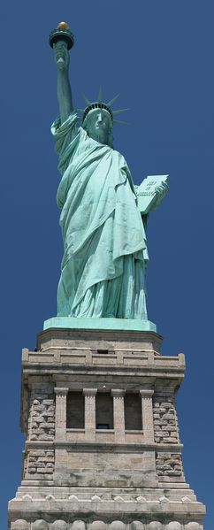 Soubor:Statue of Liberty frontal 2.jpg