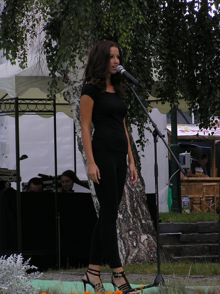Soubor:Nikola Petruželová-Miss-Leto-2009-01.JPG