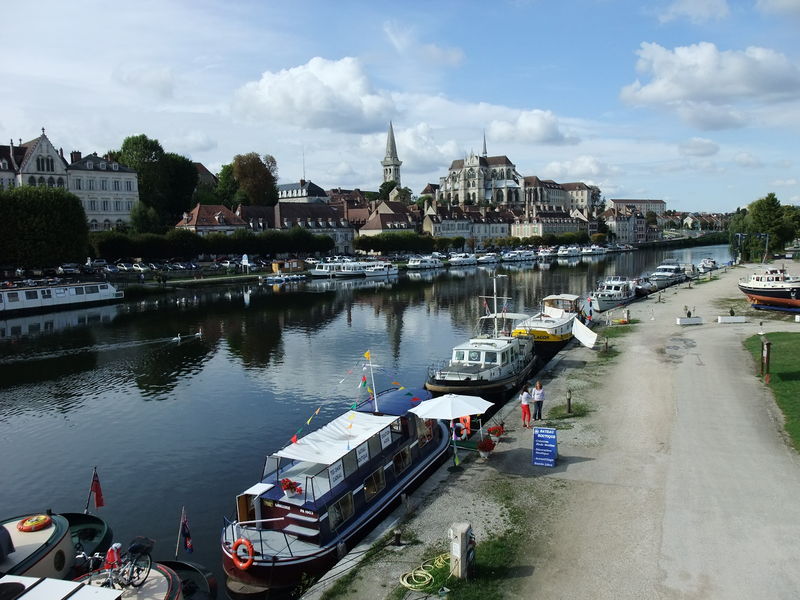 Soubor:Auxerre in Burgund01.jpg