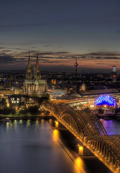 Soubor:Cologne-Downtown-Flickr.jpg