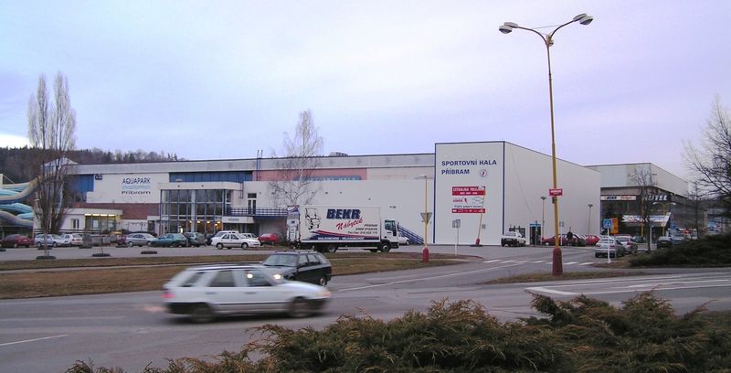 Soubor:Sportovni hala Pribram.jpg