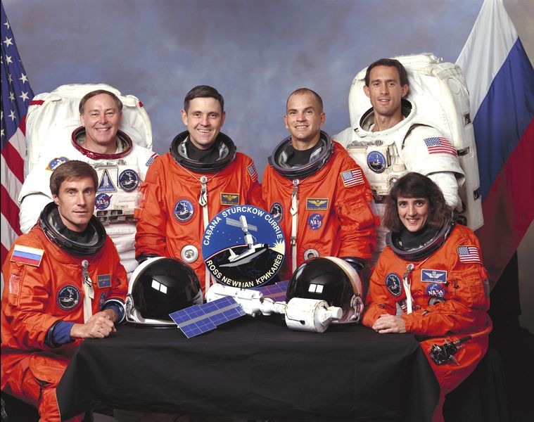 Soubor:STS-88 crew.jpg