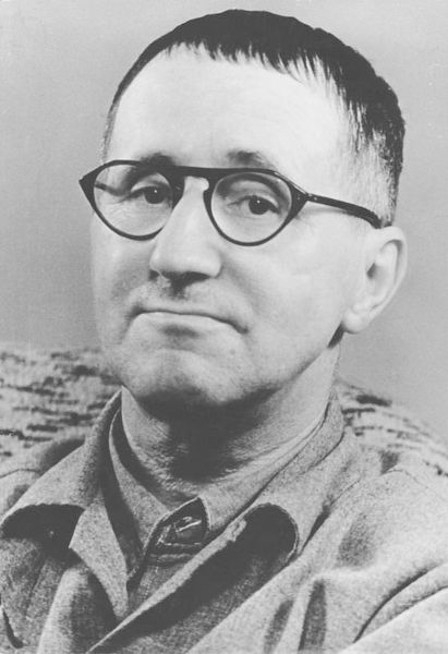 Soubor:Bertolt-Brecht.jpg