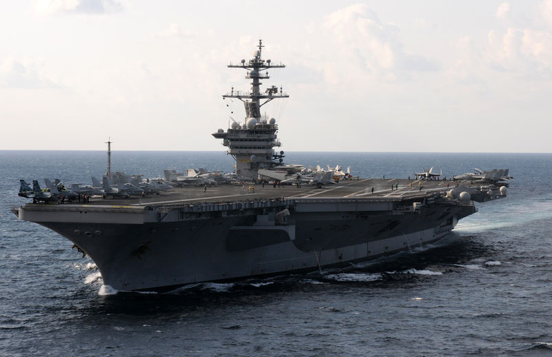 Soubor:US Navy 120120-N-GZ832-328 The Nimitz-class aircraft carrier USS Carl Vinson (CVN 70) is underway in the Arabian Sea.jpg
