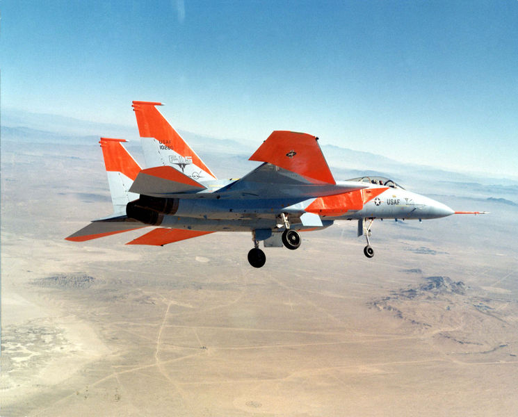 Soubor:F-15A first prototype 2.jpg