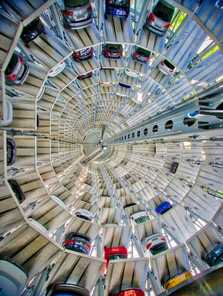 Welcome to the biggest Volkswagen robot in the world&nbsp;! Wow, what a cool place.