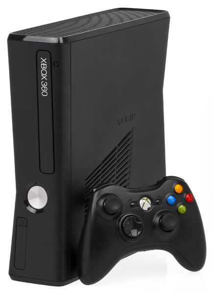 Soubor:Xbox-360S-Console-Set.jpg