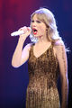 Taylor Swift-Speak Now Tour-EvaRinaldi-2012-24.jpg