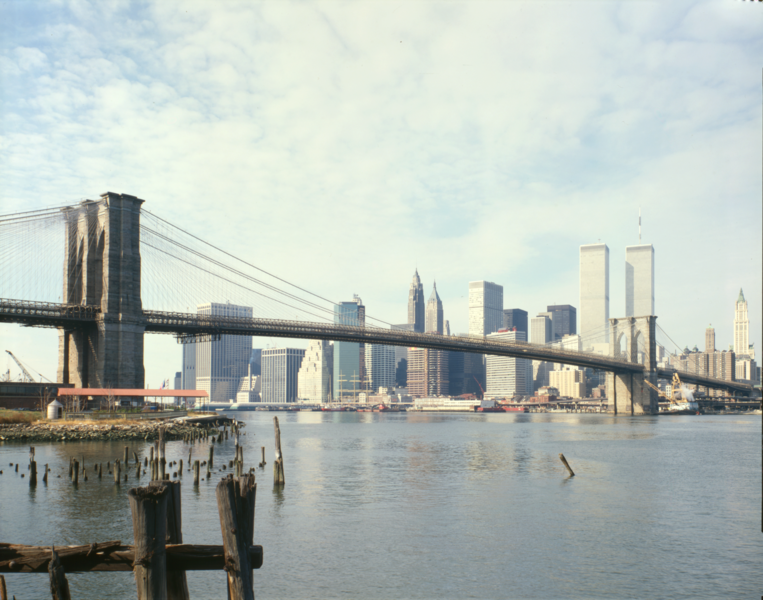 Soubor:LOC Brooklyn Bridge and East River 5.png