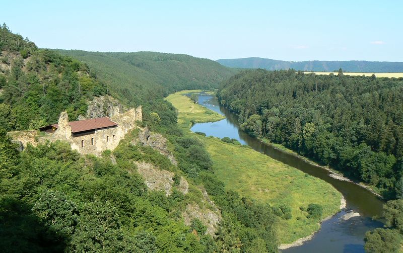 Soubor:Krašov Castle (1).jpg
