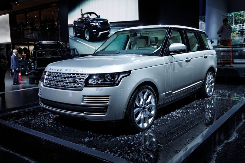 Soubor:Land Rover - Range Rover - Mondial de l'Automobile de Paris 2012 - 003.jpg