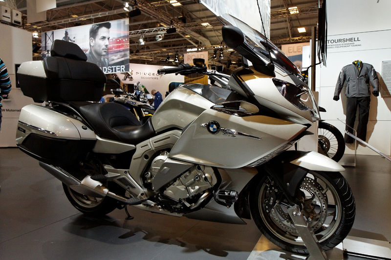 Soubor:Paris - Salon de la moto 2011 - BMW - K 1600 GTL - 001.jpg